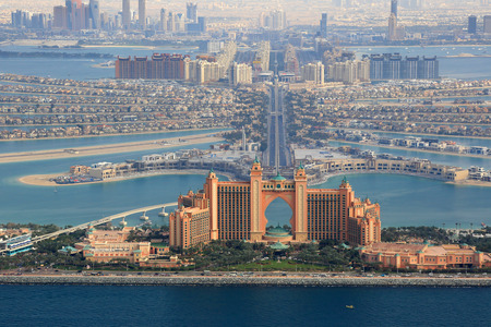 Dubai The Palm Island Atlantis Hotel aerial view photography UAEのeditorial素材