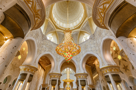 Abu Dhabi, United Arab Emirates - March 5, 2017: Abu Dhabi Sheikh Zayed inside Grand Mosque chandelier United Arab Emirates in the UAE.のeditorial素材