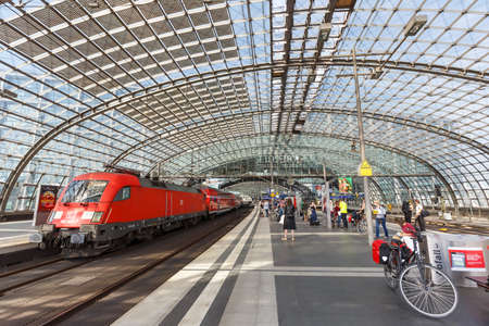 Berlin, Germany - August 20, 2020: Suburban regional train at Berlin main railway station Hauptbahnhof Hbf in Germany.のeditorial素材