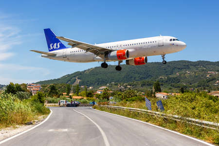 Skiathos, Greece - June 4, 2016: SAS Scandinavian Airlines Airbus A320 airplane at Skiathos airport (JSI) in Greece.のeditorial素材