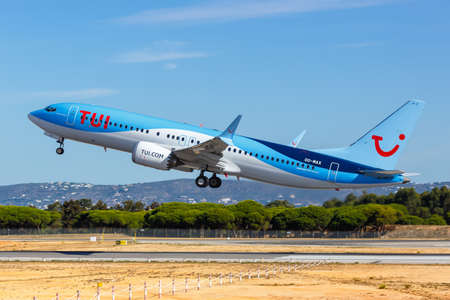 Faro, Portugal - September 26, 2021: TUI Boeing 737 MAX 8 airplane at Faro airport (FAO) in Portugal.のeditorial素材