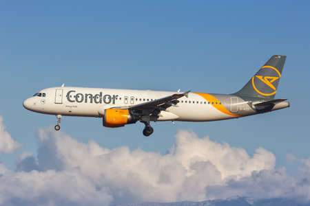 Palma de Mallorca, Spain - October 25, 2021: Condor Airbus A320 airplane at Palma de Mallorca airport (PMI) in Spain.のeditorial素材