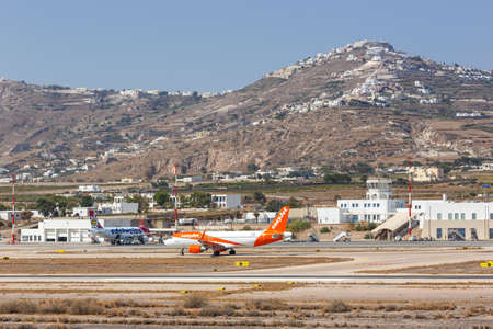 Santorini, Greece - August 4, 2021: EasyJet Airbus A320 airplane at Santorini airport (JTR) in Greece.のeditorial素材