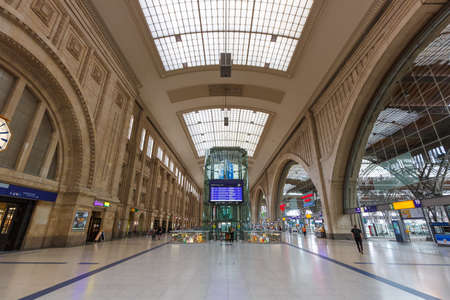 Leipzig, Germany - August 19, 2020: Leipzig main railway station Hauptbahnhof Hbf Deutsche Bahn DB hall in Germany.のeditorial素材