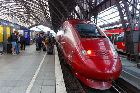 Cologne, Germany - August 3, 2021: Thalys high-speed train at Cologne Koln main railway station Hauptbahnhof Hbf in Germany.のeditorial素材
