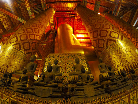 Wat Phanan Choeng in Ayutthaya, Thailandのeditorial素材