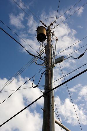 power cable mast cluttered with lots of connections