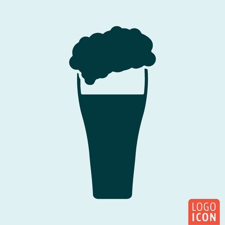 Beer icon isolated. Glass of beer symbol. Vector illustrationのイラスト素材
