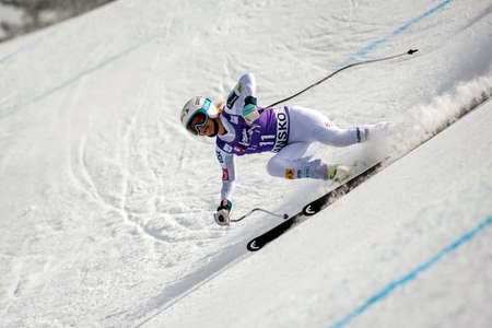 BANSKO, BULGARIA - MARCH  2, 2015: Julia Mancuso (USA) competes in the Audi FIS Alpine Ski World Cup Ladies' Super G on MARCH  2 ,2015 in Bansko, Bulgariaのeditorial素材