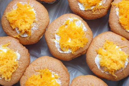 sweet yellow cupcakesの写真素材