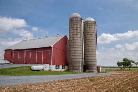Amish farm with red barn in Lancaster, PAの写真素材