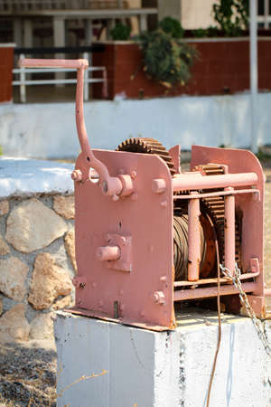 metal cable on the winch reel for transportation