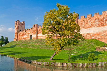 City walls of Castelfranco Veneto, Treviso, Italyのeditorial素材