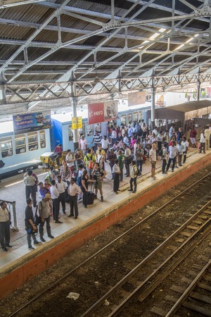 Colombo, Sri Lanka - January 21, 2014  Unidentified passengers at Fort Railway Station in Colombo  Fort Railway Station is a major rail hub in Colombo and was opened in 1908 のeditorial素材