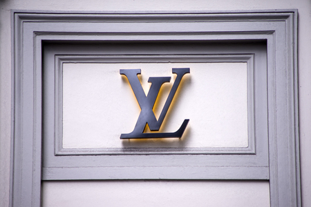 SYDNEY, AUSTRALIA - FEBRUARY 9, 2015: View at Louis Vuitton shop in Sydney, Australia. Louis Vuitton is a French fashion house founded in 1854 and one of the worldのeditorial素材