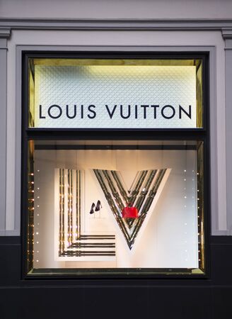 SYDNEY, AUSTRALIA - FEBRUARY 9, 2015: View at Louis Vuitton shop in Sydney, Australia. Louis Vuitton is a French fashion house founded in 1854 and one of the worldのeditorial素材