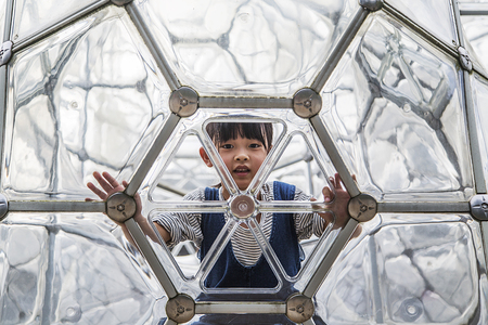 HAKONE, JAPAN - OCTOBER 4, 2016: Unidentified boy at Hakone open air museum in Japan. Museum featuring over a thousand sculptures and works of art.のeditorial素材