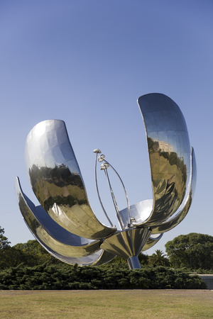 Floralis Generica Monument in Buenos Aires, Argentina made by Eduardo Catalano in 2002の写真素材