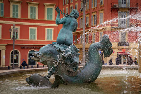 NICE, FRANCE - 02 NOV, 2018 - Details of fountaine du Soleil on Massena squareのeditorial素材
