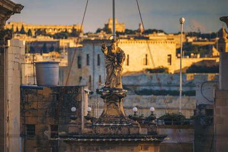 VALLETTA, MALTA - NOVEMBER 12, 2018 - Hilly ancient streets of the cityのeditorial素材