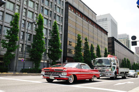 Cars are stopping at crossroads in Japan のeditorial素材