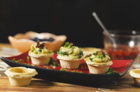 tart stuffed with chicken breast, parmesan cheese and spinach,excellent snack to share
