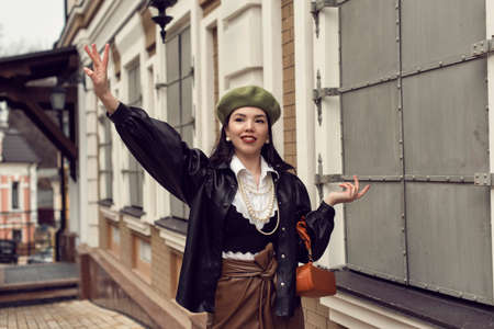 Winter walk with a fashionable young girlの写真素材