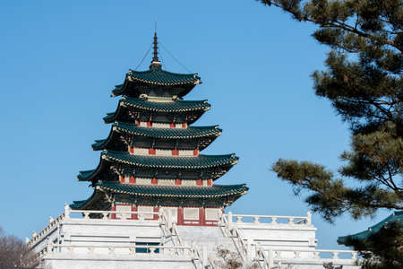 SEOUL, SOUTH KOREA - January 11, 2016: The National Folk Museum of Korea on Jan 11, 2016 in Seoul, South Korea. The National Folk Museum of Korea collected antiques object for Korean villageのeditorial素材