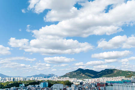 Seoul, South Korea - Sept 17, 2017: Seoul city landscape photo, South Koreaのeditorial素材