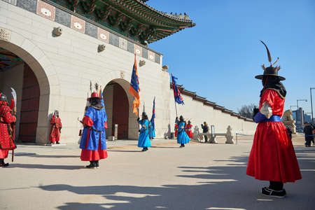 Seoul, South Korea - January 17, 2019: January 17, 2019 dressed in traditional costumes from Gwanghwamun gate of Gyeongbokgung Palace Guards. Korean traditional eventsのeditorial素材