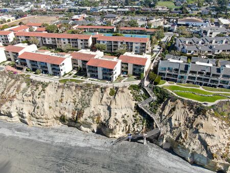 Aerial view of typical south california community condo next to the sea on the edge of the cliff during sunny day. Solana Beach. USAの写真素材
