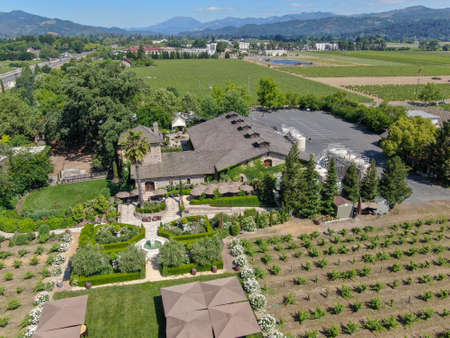 Aerial view of V. Sattui Winery and retail store, St. Helena, Napa Valley, California, USA. Winery surrounded by vineyard. May 18th, 2019のeditorial素材