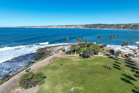 Aerial view of La Jolla cliffs and coastline, San Diego, California, USAの写真素材
