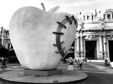 Piazza Duca d'Aosta, Milan, Italyのeditorial素材