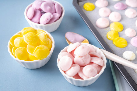 Frozen yogurt melts, mixed berry yoghurt drops, kids-friendly sweet healthy snack, quick baby food snack, tasty ice cream bites, copy spaceの写真素材