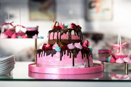 chic pink cake, kids cake, birthday cake, sweet table,candy bar, cake, holiday,catering, banquet, marshmallowsの写真素材