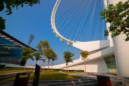 Dubai, UAE - November 06, 2021:  Ain (Eye) DUBAI - One of the largest Ferris Wheels in the World, located on Bluewaters island. Top tourist attractions in the United Arab Emiratesのeditorial素材