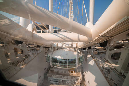 Dubai, UAE - November 06, 2021:  Ain (Eye) DUBAI - One of the largest Ferris Wheels in the World, located on Bluewaters island. Top tourist attractions in the United Arab Emiratesのeditorial素材
