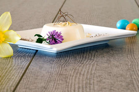 The panna cotta, delicacy to cheer Easter