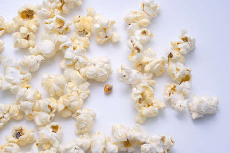 Close up of popcorn on white backgroundの写真素材