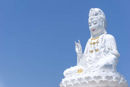 White Statue of The Guanyin, The Goddess of Compassion and Mercy in China culture locate in public temple of Northern Thailandのeditorial素材