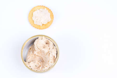Common instant tuna spread biscuit from convenience store on white backgroundの写真素材
