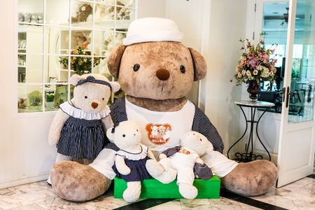 NAKHONRATCHASIMA THAILAND - September 25, 2016 : Decoration bear dolls at Kensington English hotel, Nakhonratchasima, Thailandのeditorial素材