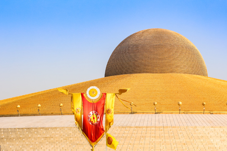 PATHUM THANI - February 11: Million golden Buddha figurine of Dhammakaya Pagoda at Wat Dhammakaya on February 11, 2017 in Pathum Thani, Thailand.のeditorial素材
