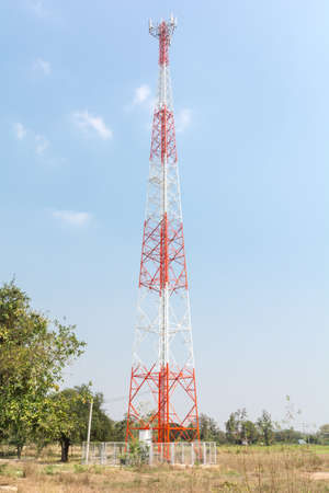 Telephone pole as a prop trusses with height and forged a lot of telecommunications