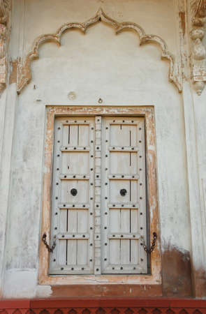 Door at Palace in Agra fort, Indiaのeditorial素材
