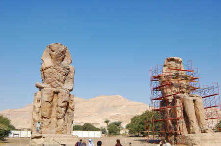 Twin Amenhotep III statues, Egyptのeditorial素材