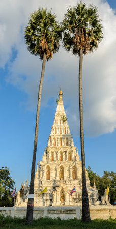 Wat Chedi Liam or Wat Ku Kham in the ancient Thai city of Wiang Kum Kam, Thailandの写真素材