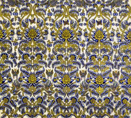 BANGKOK THAILAND  NOVEMBER 5 2014 : Art design of native thai style on temple ceiling at Wat Kalayanamitr Varamahavihara in Bangkok Thailandのeditorial素材