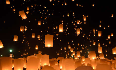 Floating lanterns ceremony or Yeepeng ceremony, traditional Lanna Buddhist ceremony in Chiang Mai, Thailandの写真素材
